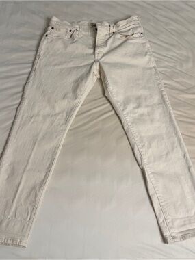 Madewell Athletic Slim Jeans in Cream